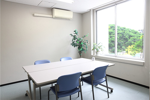 学生生活相談室(1号館2階)