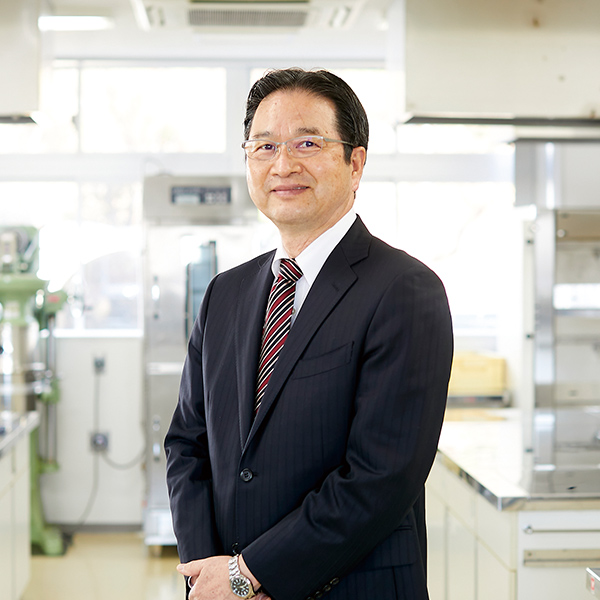 特任教授 木本
実 食品産業論、食の6次産業化 担当