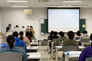 【授業紹介】栄養学科の公衆栄養学実習を紹介します