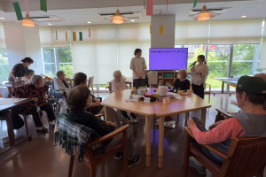 食育実践コースの学生2名が栄養講座を開催。