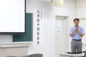 栄養学研究科、博士前期課程・後期課程 大学院中間発表会を開催しました